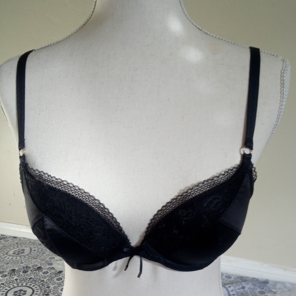 Victoria's secret gel padded push up bra